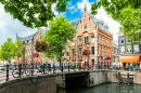 Вид на амстердамский канал
