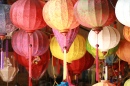Разноцветные Вьетнамские фонарики