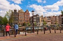 У канала, Амстердам