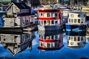 Отражение плавучих домов, Ванкувер Британская Колумбия