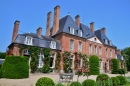 Замок Мениль Жоффруа, Франция