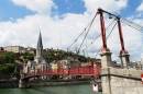 Мост через реку Сона, Франция