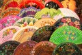 Красочные испанские веера в Андалусии
