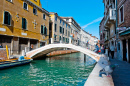 Маленький канал в Венеции