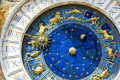 Древние часы, площадь Сан Марко в Венеции