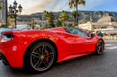 Красный Ferrari в Монте-Карло