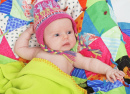 Младенец в перуанской шапке