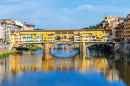 Мост Понте-Веккьо во Флоренции, Италия