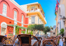 Уличное кафе на острове Капри, Италия