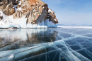 Остров Ольхон и замерзшее озеро Байкал, Сибирь