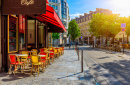 Уличное кафе в Париже, Франция