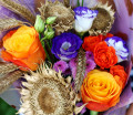 Композиция из свежих цветов