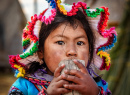 Перуанская девочка, озеро Титикака