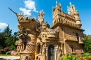 Замок Коломарес в Бенальмадене, Испания