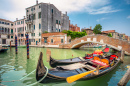 Канал в Венеции, Италия