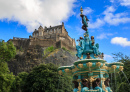 Эдинбургский замок и фонтан Росс, Шотландия
