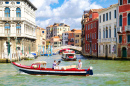 Гранд-канал в Венеции