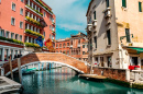Канал в Венеции, Италия