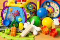 Набор красочных игрушек