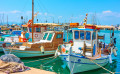 Рыбацкие лодки в порту, Эгина, Греция