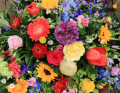 Смешанная цветочная композиция