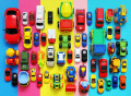 Коллекция игрушечных машинок