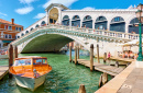 Гранд-канал и мост Риальто в Венеции