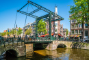 Мост через канал Кловенирсбургваль, Амстердам