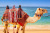 Украшенный верблюд на пляже
