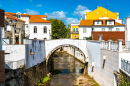 Арочный мост в Алкобасе, Португалия