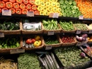 Овощи в супермаркете Whole Foods Market